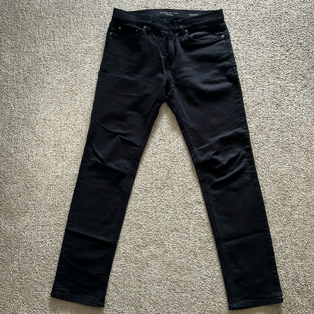 Banana Republic Black Traveler slim fit pants 30x32